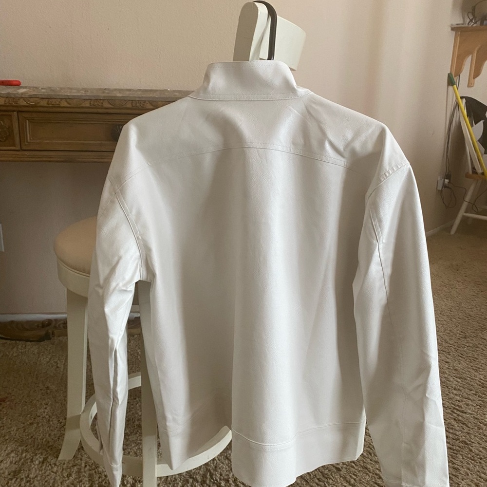 Women's Cream Jacket - Picture 5 of 9